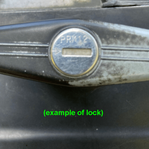 RV & Snug-Top / Timeline Camper Lock Example